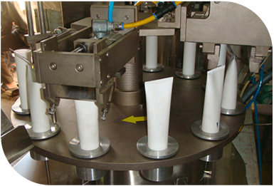 Semi Automatic Plastic Tube Filling Machine